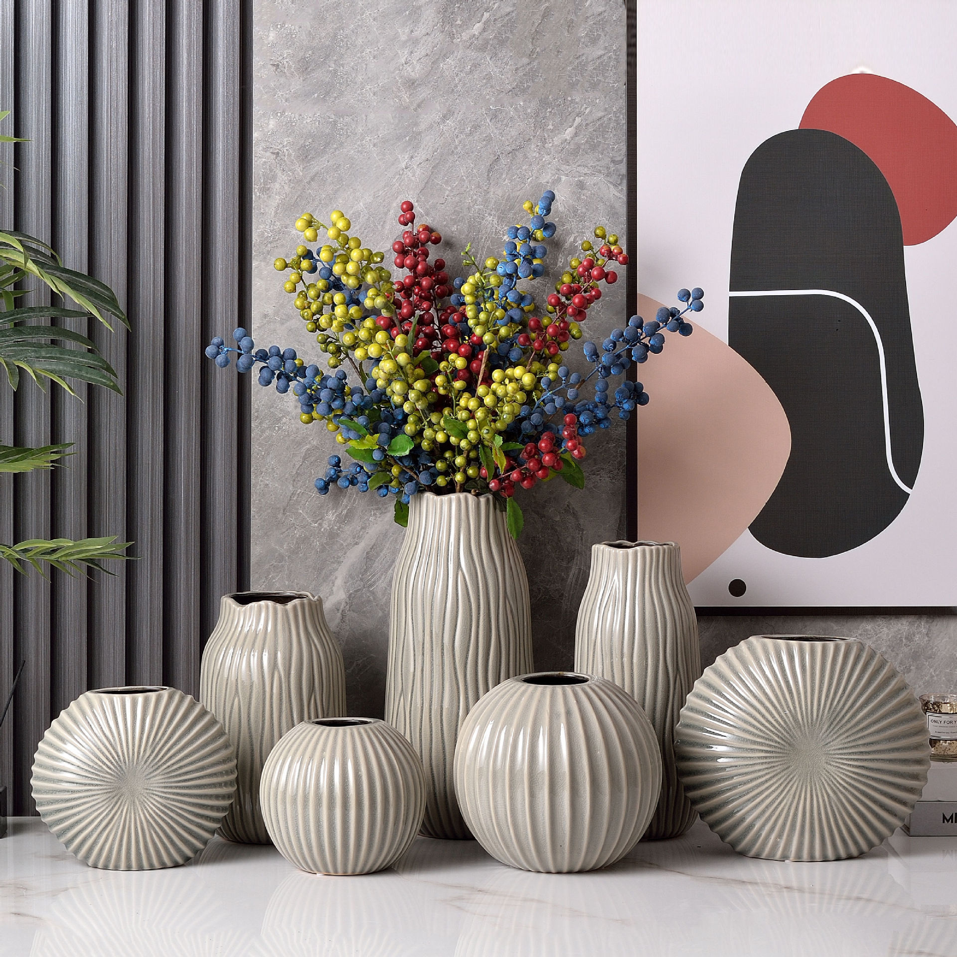 Minimalist Modern Home Decor Tabletop Vases with Ice Cracked Flower Sets Ornaments Ceramic & Porcelain for Elegant Look