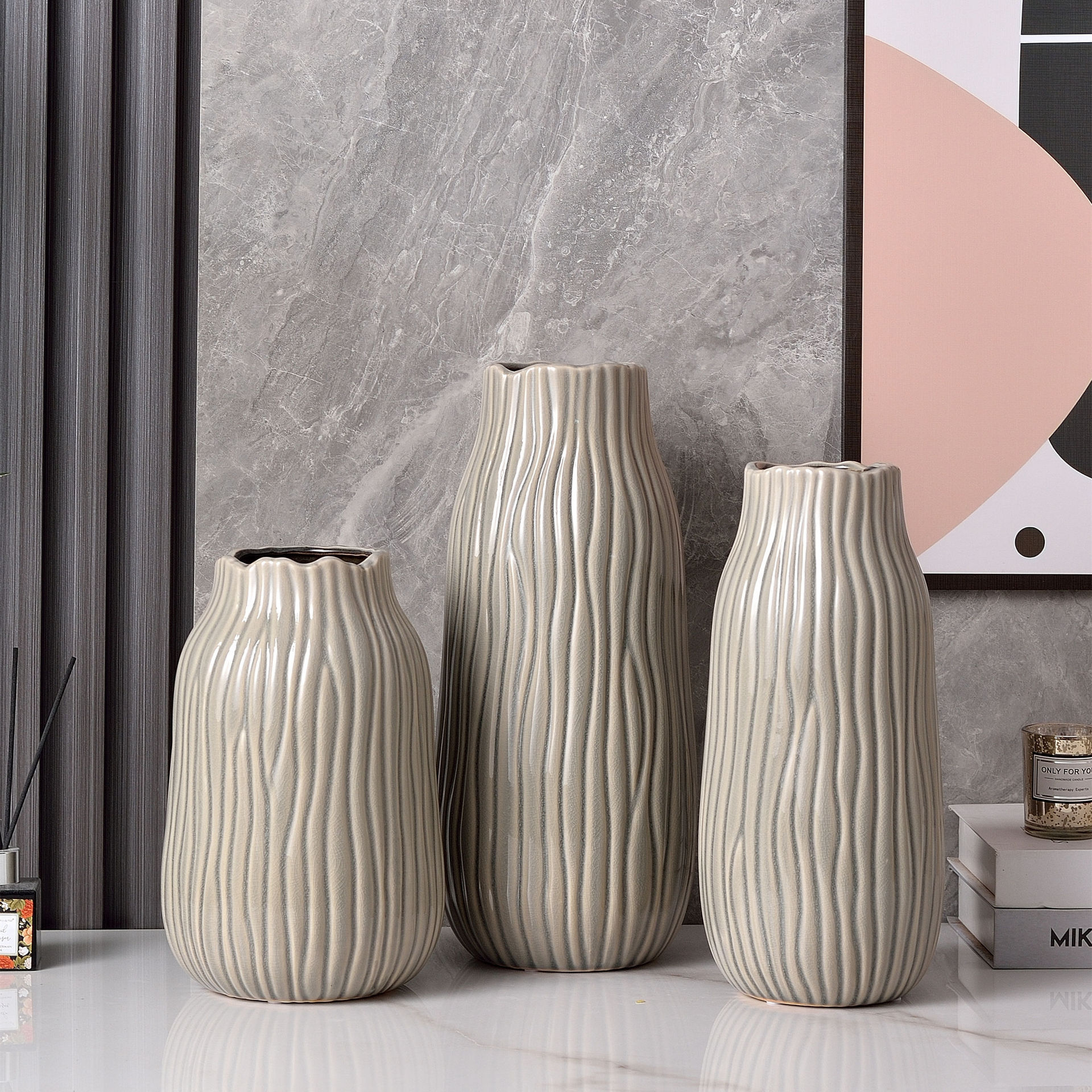 Minimalist Modern Home Decor Ceramic & Porcelain Tabletop Vases with Ice Cracked Flower Sets Ornaments