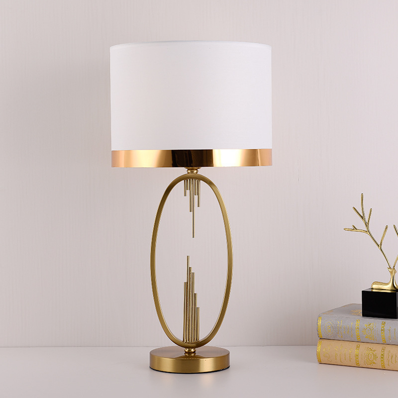 Simple Modern Light Luxury  Decorate Living Room Table Lamp