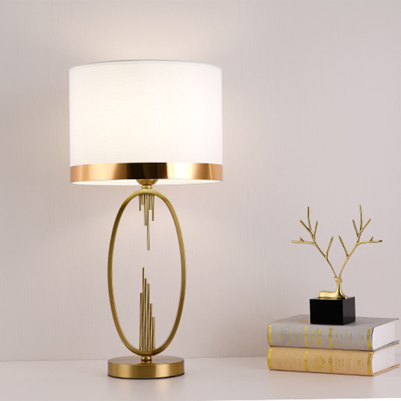 Simple Modern Light Luxury  Decorate Living Room Table Lamp