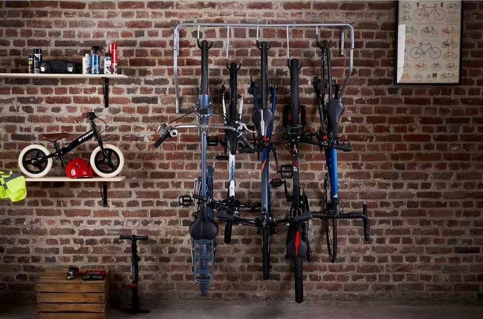 Metal Wall Mounted 5 Bike Vertical Wall Rack, Holds 5 Bikes, Home & Garage Mounted Storage Hooks Rack