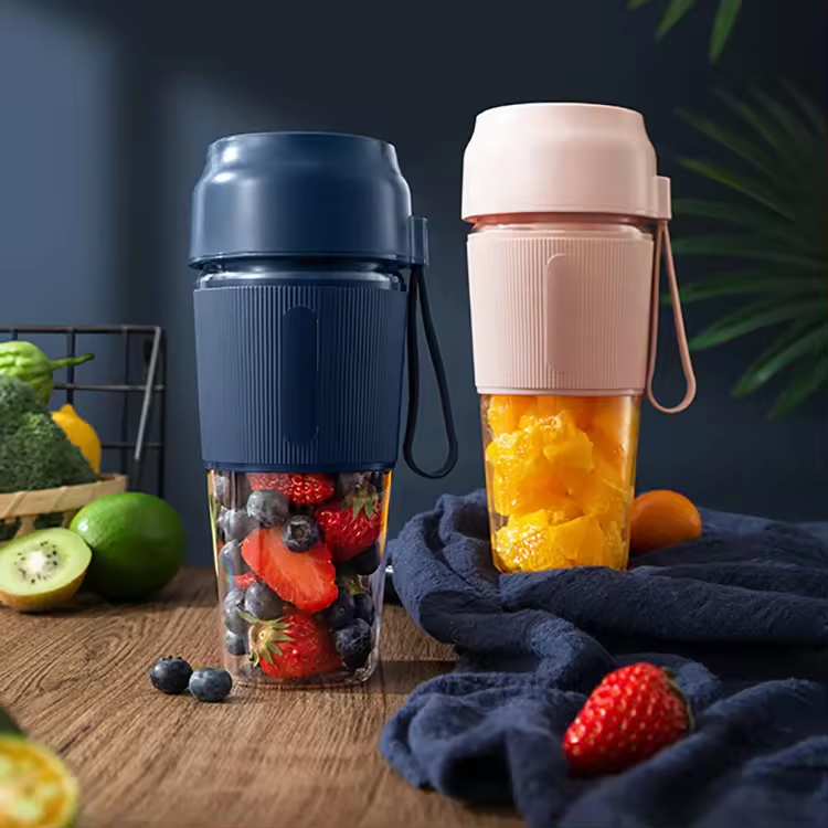 Fast delivery mini portable juicer cup electric blender 300ml bottle electric fruit juicer mixer grinder machine