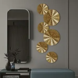 Luxury Round Golden Wall Decoration Hanging Creative Golden Metal Irregular Wall Disc Retro Style Home Decor Wall Pendants