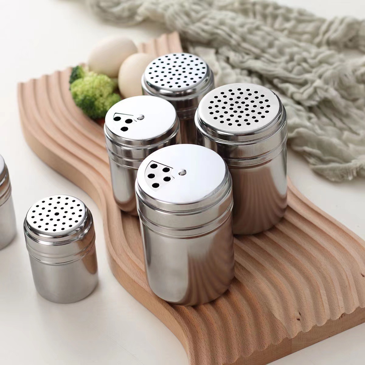 Spice Jar Rotating Cover Salt Sugar Bottle Spice Pepper Shakers Stainless Steel Seasoning Can Multi-purpose Kitchen Gadgets