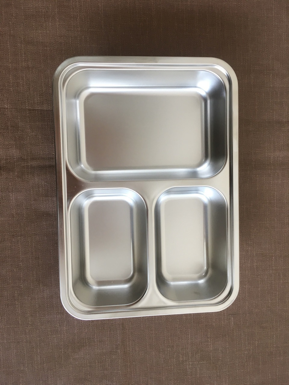 Wholesale 2/3/4 compartments  stainless steel dinner mess tray/canteen food plate won't rust