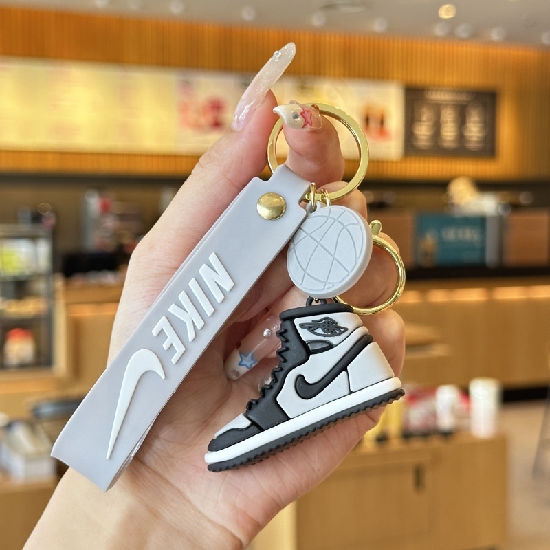 wholesale pendant promotional keychains carabiners keychain3d mini sneaker with box