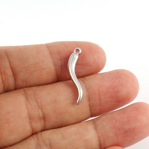 Stainless Steel Hot Pepper Charms Pendant For Kids Jewelry Accessories Cute Small Chili Charm For Necklace