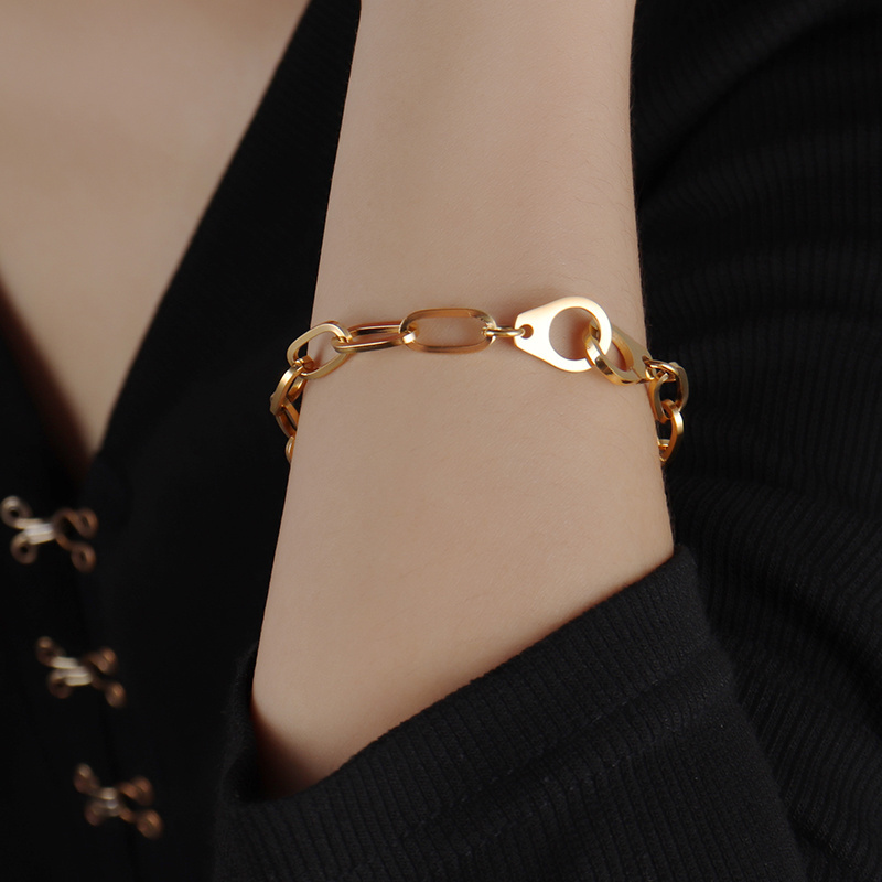 18k Gold Plating Stainless Steel Handcuffs Lock Cuff Bracelets Women Chain Bracelet Bangles Charms For Men Jewelry Gifts