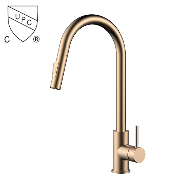 Single Handle Pull Down Sprayer Kitchen Faucet with Spot Resistant Metal in Chrome Faucet for Kitchen Island