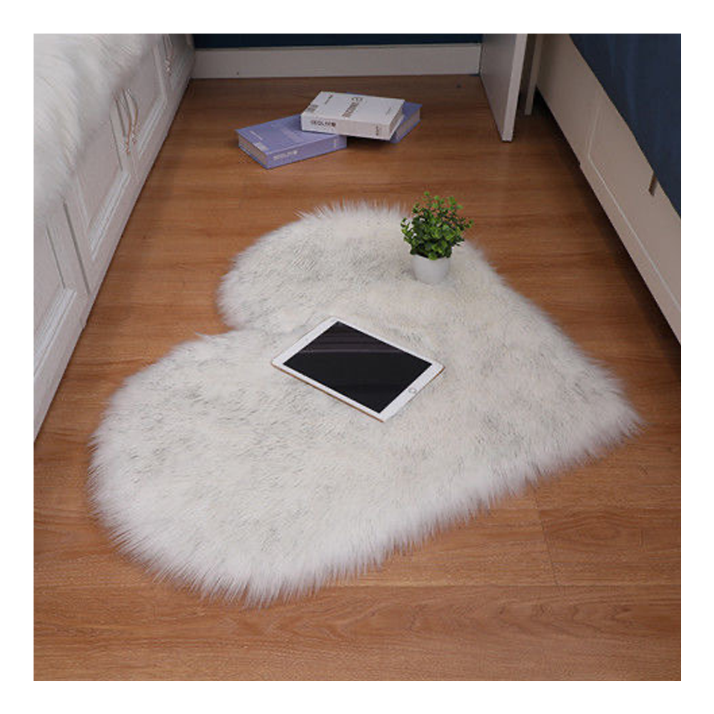 Heart shaped soft and comfortable plush carpet for living room and bedroom wholesale carpet for home flooring area custom