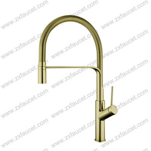 Zuoxuan Brand New Nsf-61 Pull Down Ceramic Cartridge Single Lever Kitchen Faucet With Pull Down Sprayer