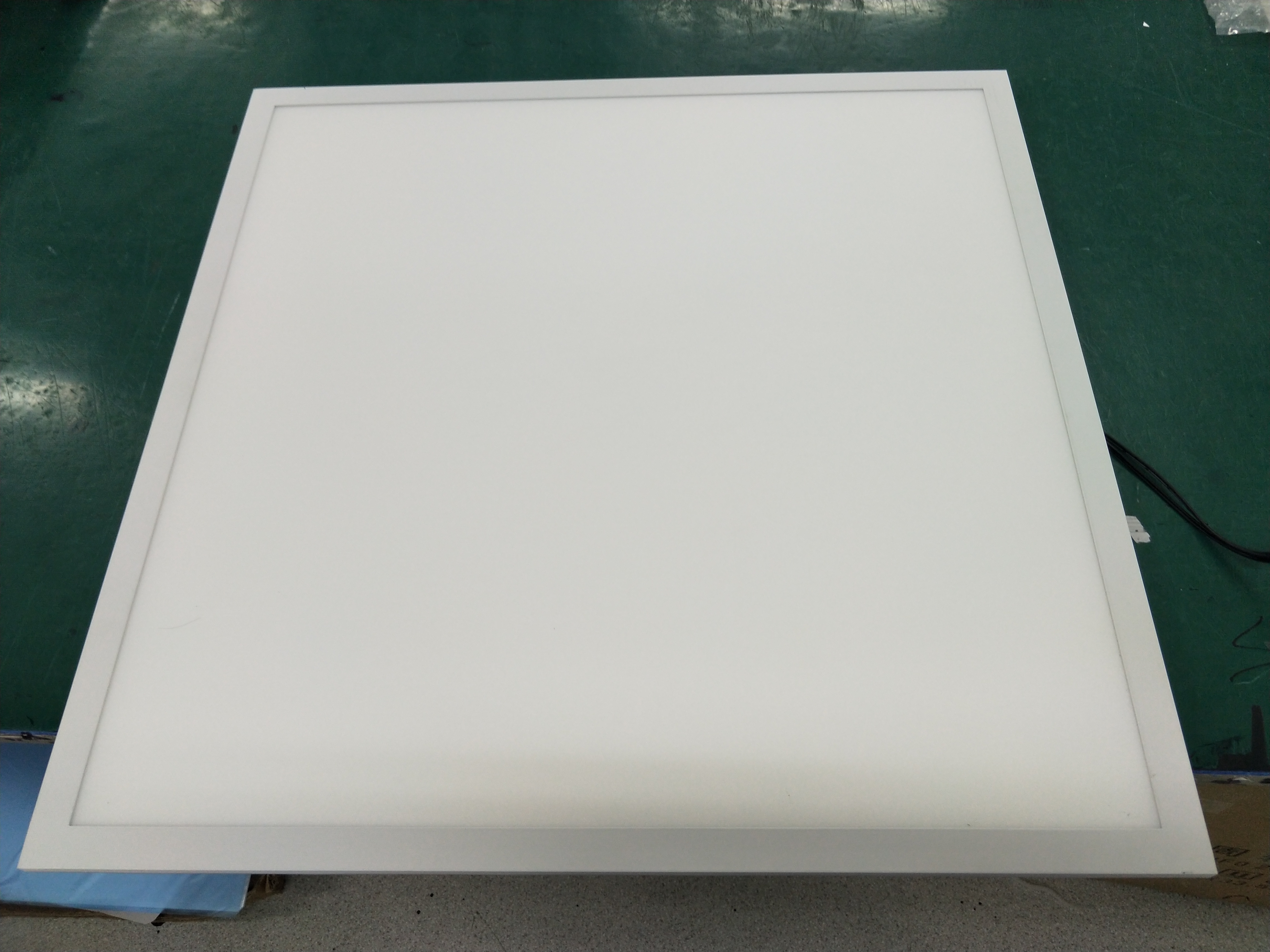 White/Silver Frame Suspended Ceiling Recessed LED Panel Light 60 x 60 600x600 595x595