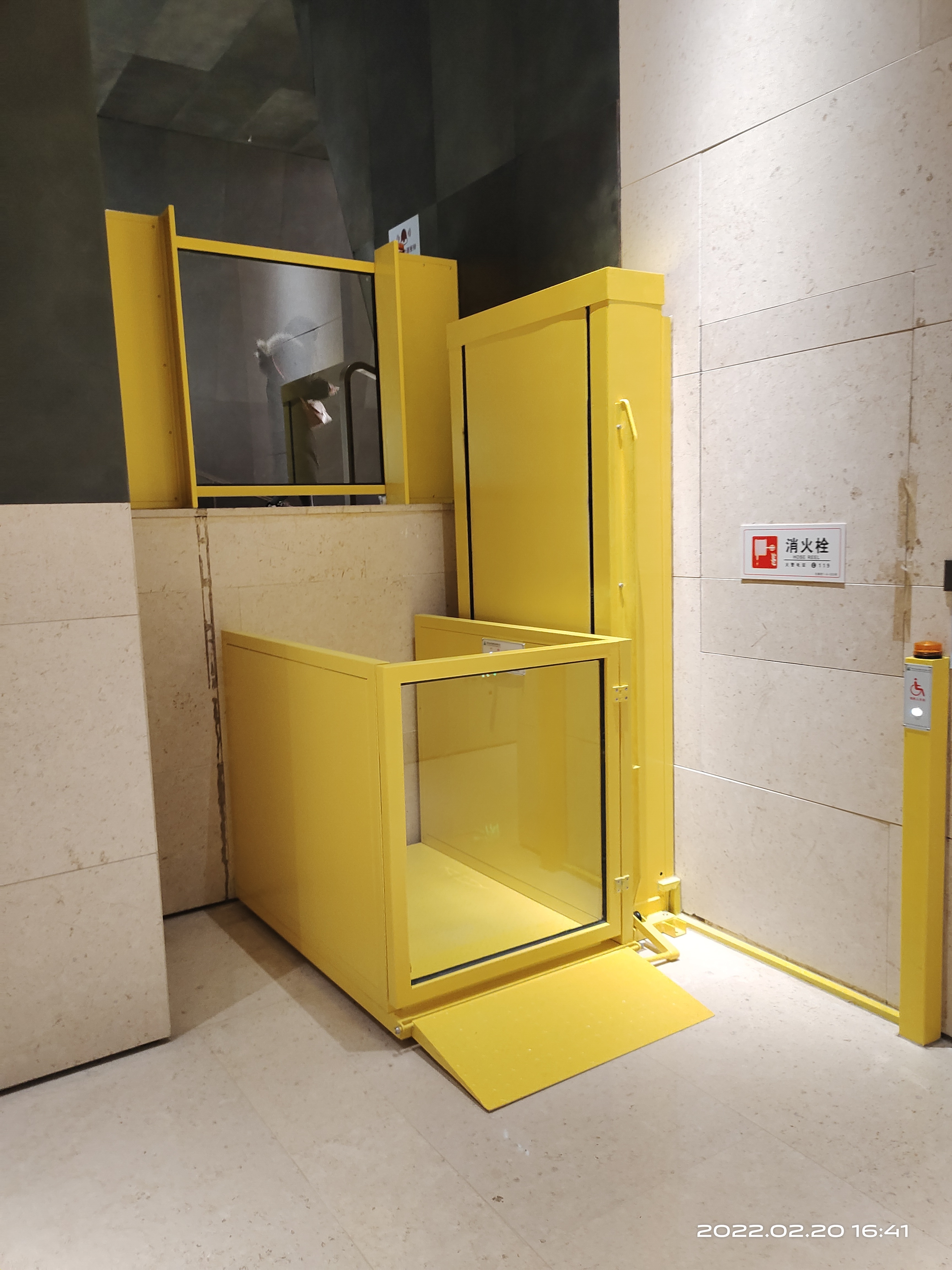 CE Approved 300 KG Home elevator /Wheelchair lift platform