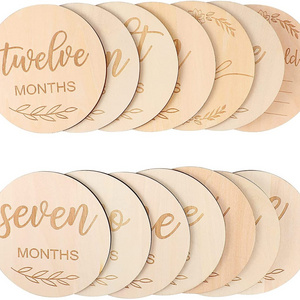 Newborn Photography Props Baby Monthly Milestone Cards Wooden Discs Double Sided Milestone Cards