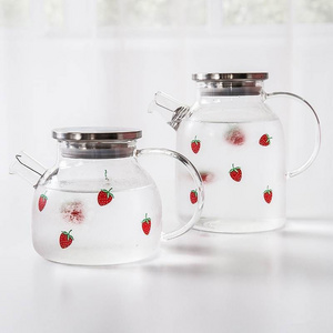 High temperature resistant glass cold kettle Large capacity strawberry printing high borosilicate glass teapot