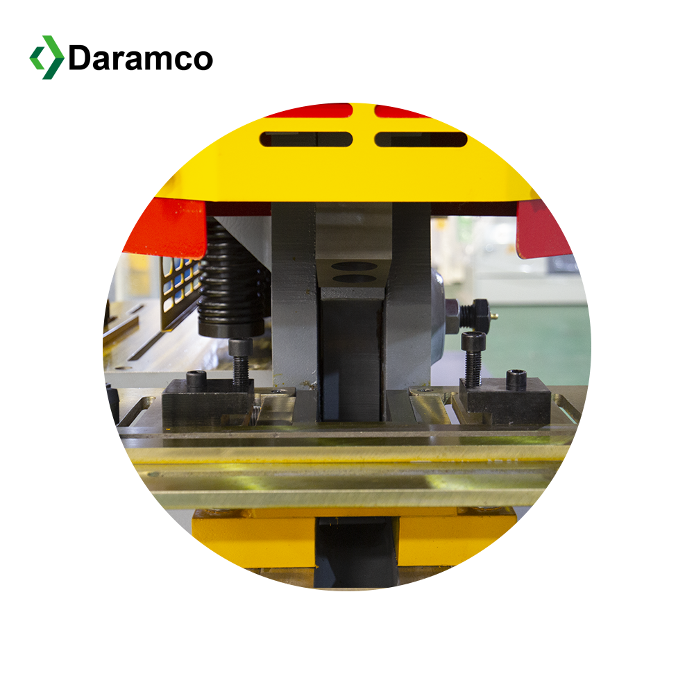 Daramco Serie A Efficient Hydraulic Powered Q35Y-20 CNC Ironworker New Metal Fabrication Machine for hardware