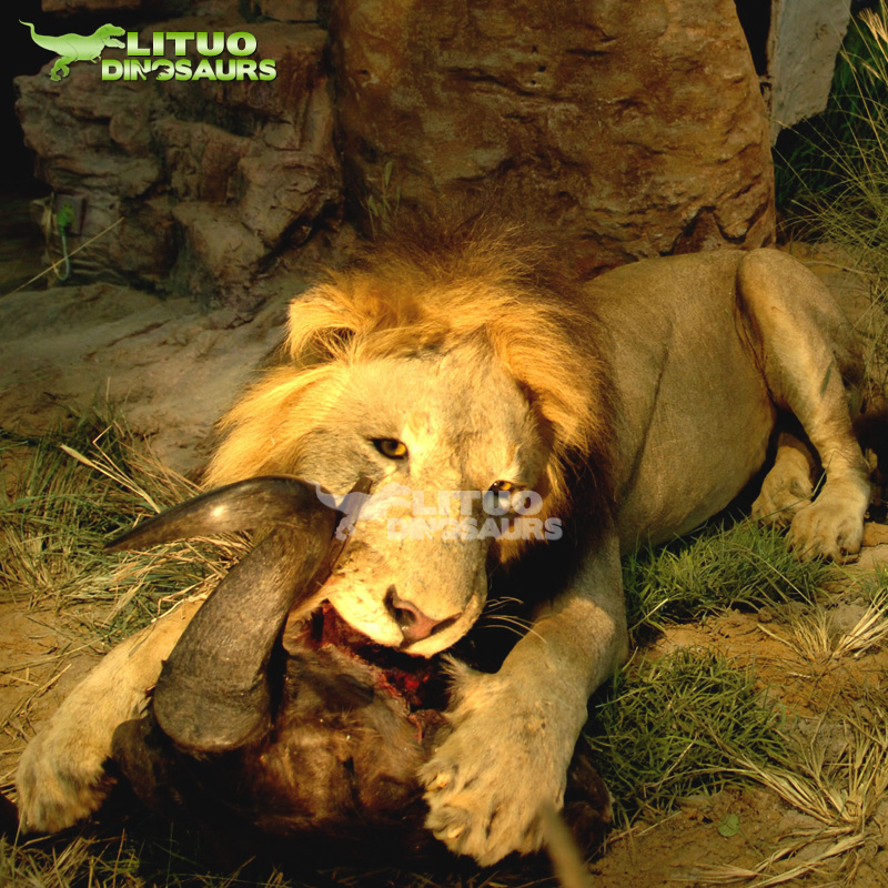 Life Size Animatronic Animal Roaring Lion Model