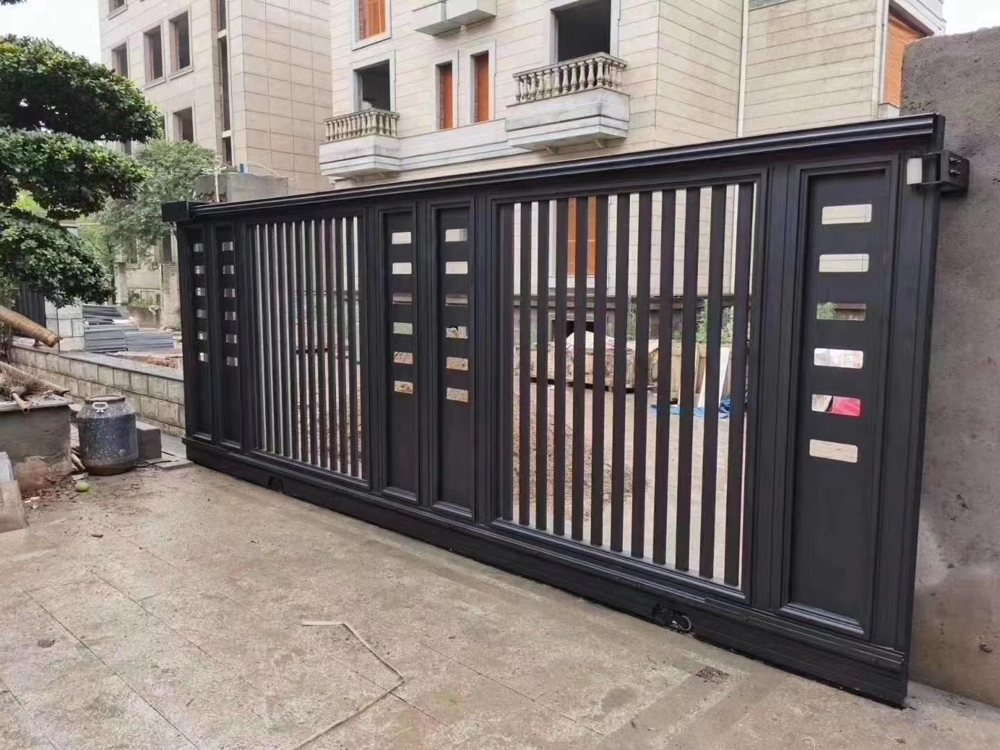 Modern Simple Gate Design Aluminium Side Gate Main Color Design Aluminum Single Gate