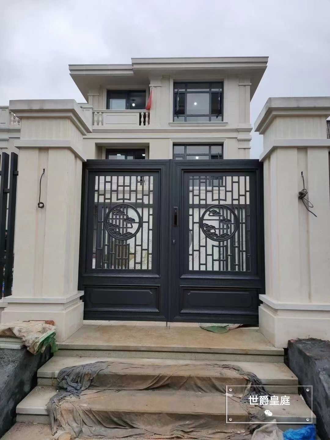 High-quality front fence and gates designs for house swing gate automation aluminum gate for house 1 buyer