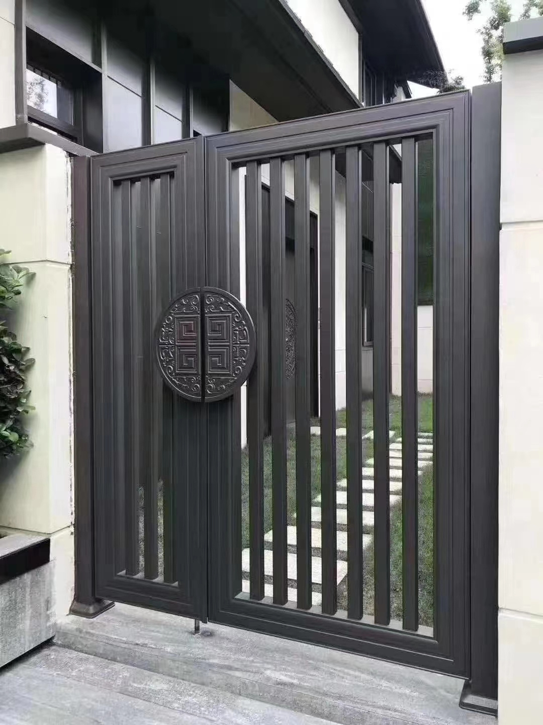 Frame Aluminum Alloy Gate Sliding/Folding Doors Exterior Automatic Material and Swing Open Style Swing Gate Finished