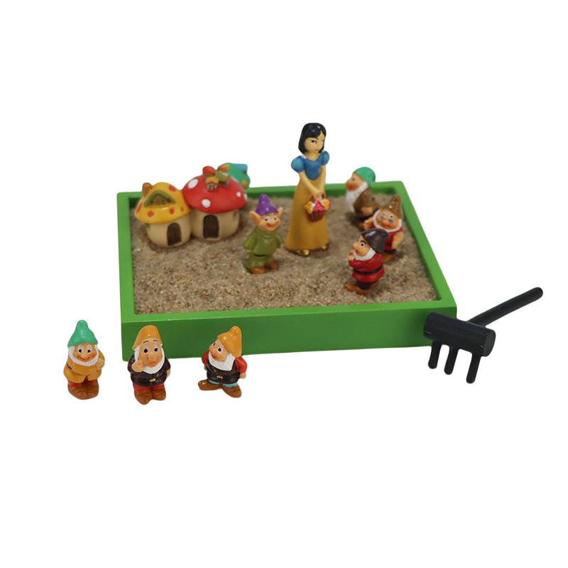 2024 New Product Snow White and the Seven Dwarfs Resin Model Children's Educational Sand Table Beach Decoration Gifts