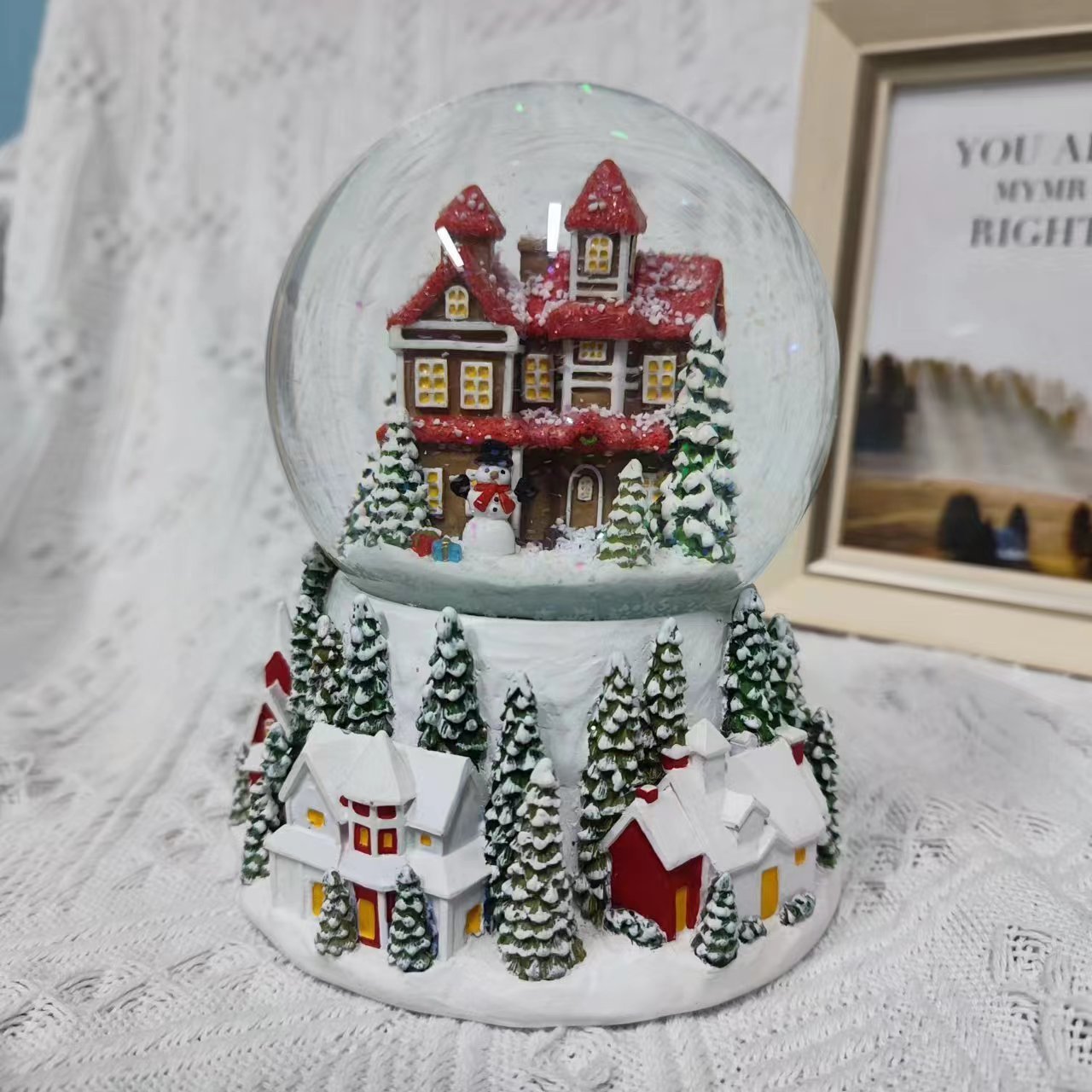 Resin custom 110mm Christmas snow globe glass custom snow globe Christmas Village House landscape Glass Snowball