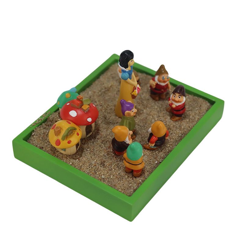 2024 New Product Snow White and the Seven Dwarfs Resin Model Children's Educational Sand Table Beach Decoration Gifts