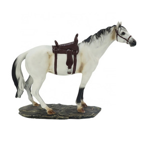 Popular Folk Art Horse Figurine Tall and Cheap Resin Material for Home Decoration Souvenir Model