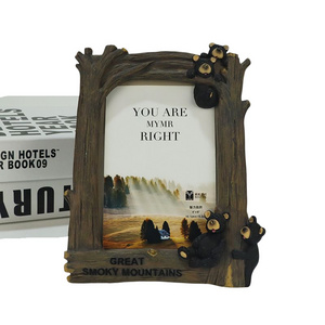 Custom Bear Resin Photo Frame Square Shape Photo Frame Resin Statue Photo Frame for Home Decoration