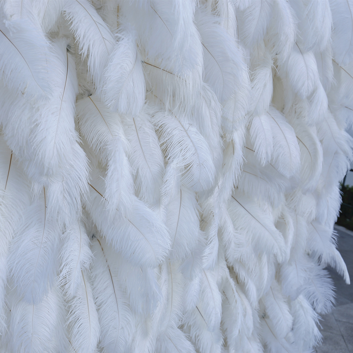 Red White Pink Feather Wall Backdrop Artificial Cloth Roll Up Flower Wall Wedding Decoration