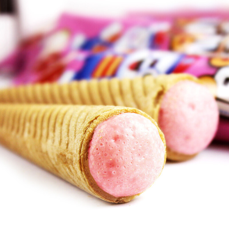 Wholesale Korean Snack Cookies Exotic Snack 53.4g ice cream shape strawberry flavor/chocolate flavor cookies