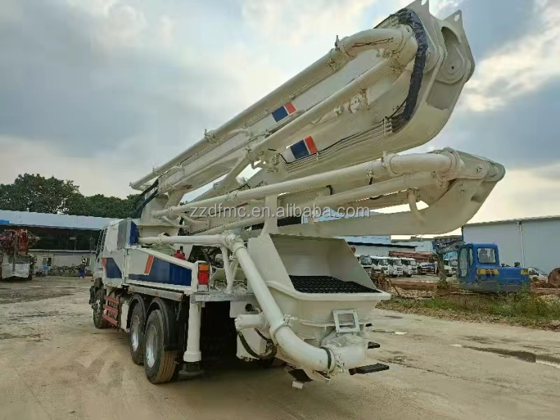 63M Zoomlion  truck mounted concrete pump 56 meters  62 meters used  refurbished mobile  Concrete Pump Truck