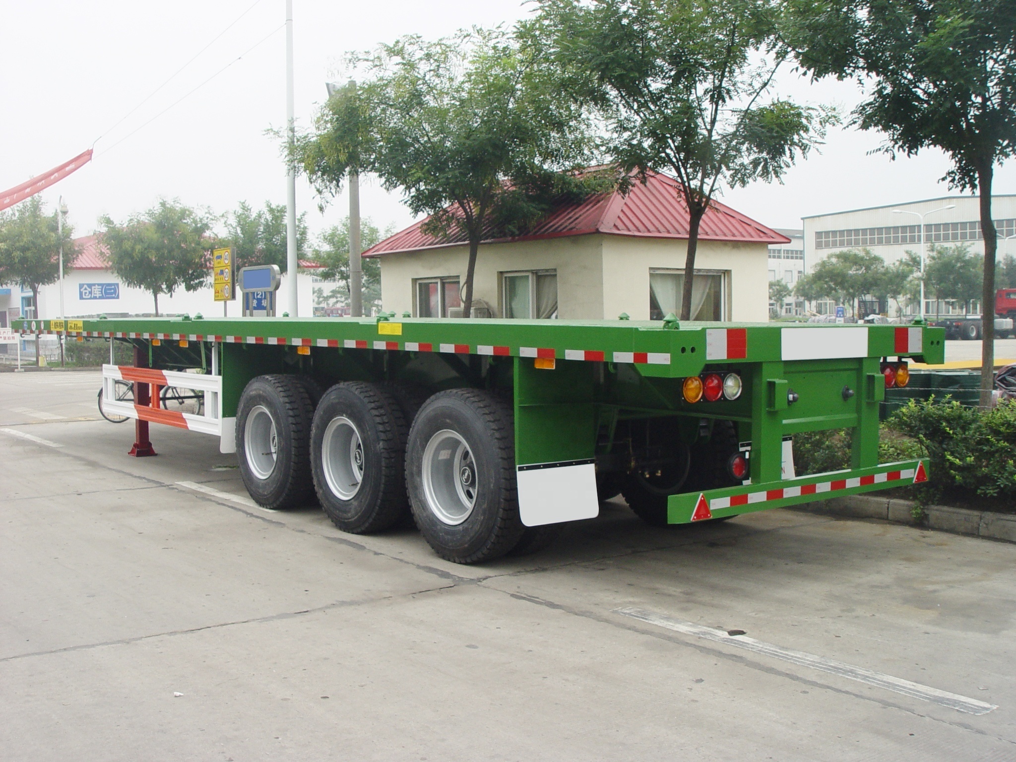 Tir Axle 40 Feet Flatbed Container Carrier Semi Truck Trailer