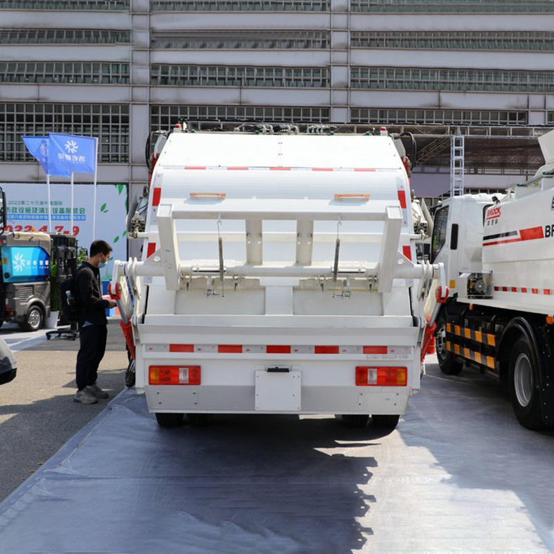 Foton 4*2 Refuse Removal Garbage Trucks 6m3 Garbage Collector Truck Compactor Garbage Truck Price