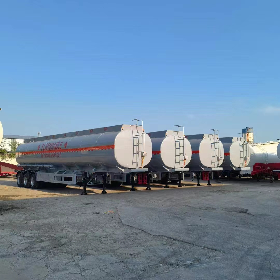 3 Axle 40000L 45000Liters Carbon Steel Oil Tanker/Fuel Tank Semi Truck Trailer