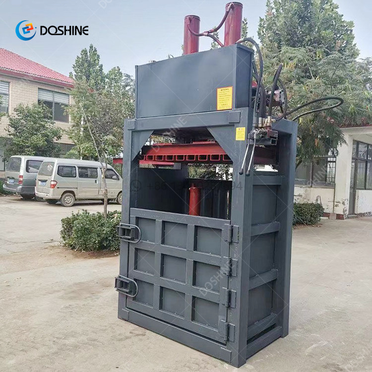 Hydraulic Used Clothing Baling Machine / Carton baling press machine / vertical cardboard baler