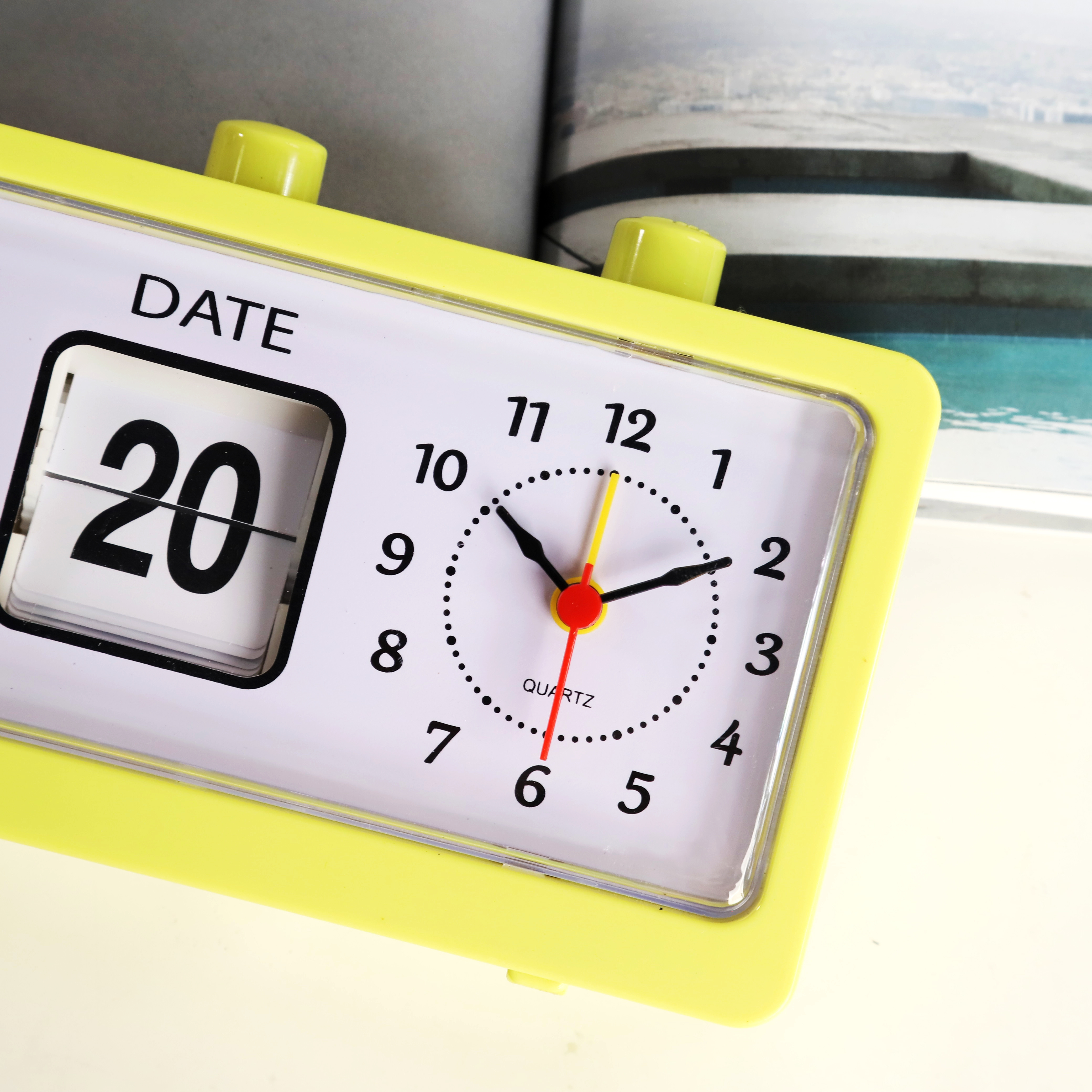 Good Quality Time Display Automatic Page Turning Flip Stand Clock Flip Table Desk Clock