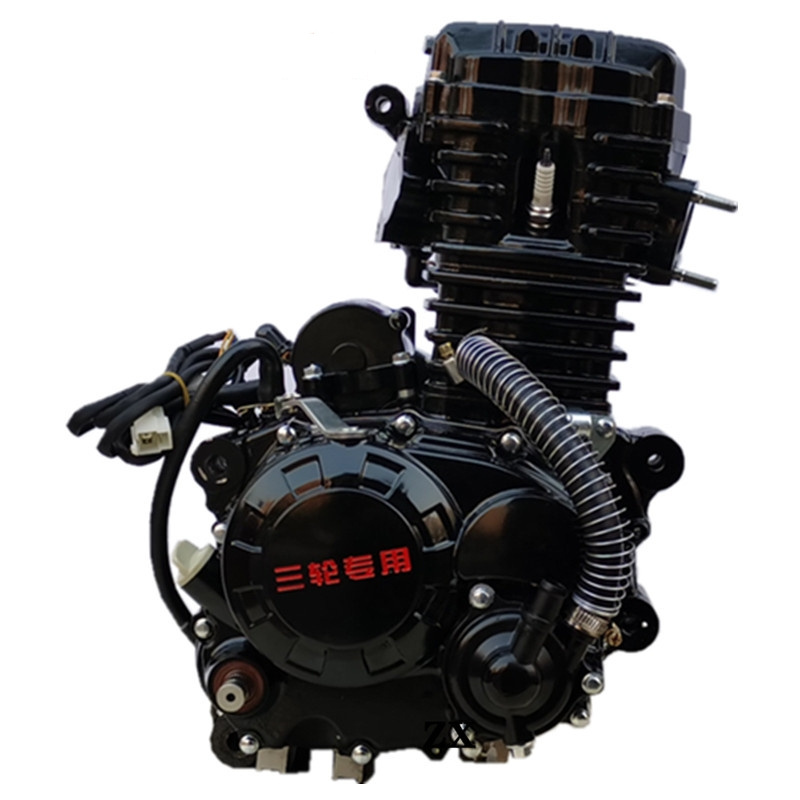 Motorcycle/kart engines with water-cooled universal cylinder heads, available in 150cc, 175cc, 200cc, 250cc, 300cc, and 350cc