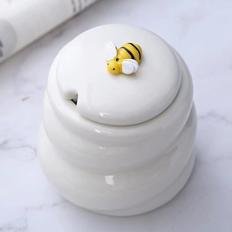 Mini Cute Ceramic Beehive Honey Pot and Wooden Dipper Porcelain Jar