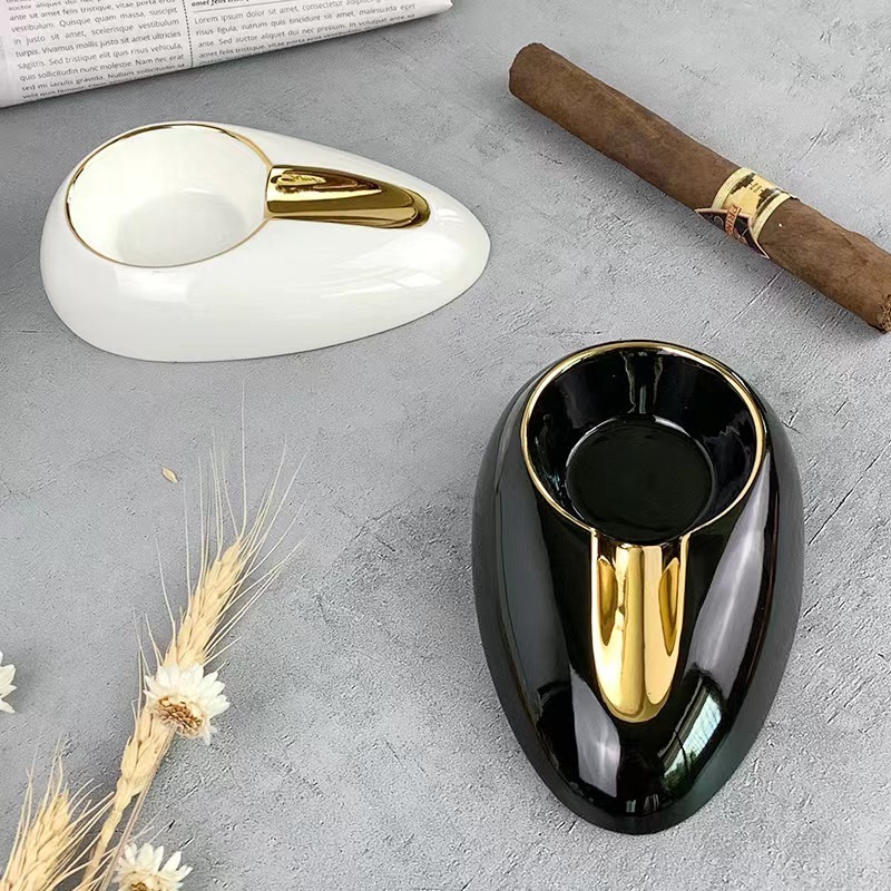 Luxury Vintage Accessories Black Gold Cigar Ashtray Ceramic