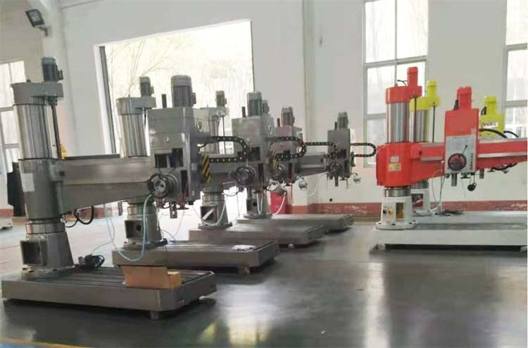 Chinese Radial Drill Manufacturers Large Radial Drilling Machine Hydraulic Type Z5032 Radial Drilling Machine Price For Sale