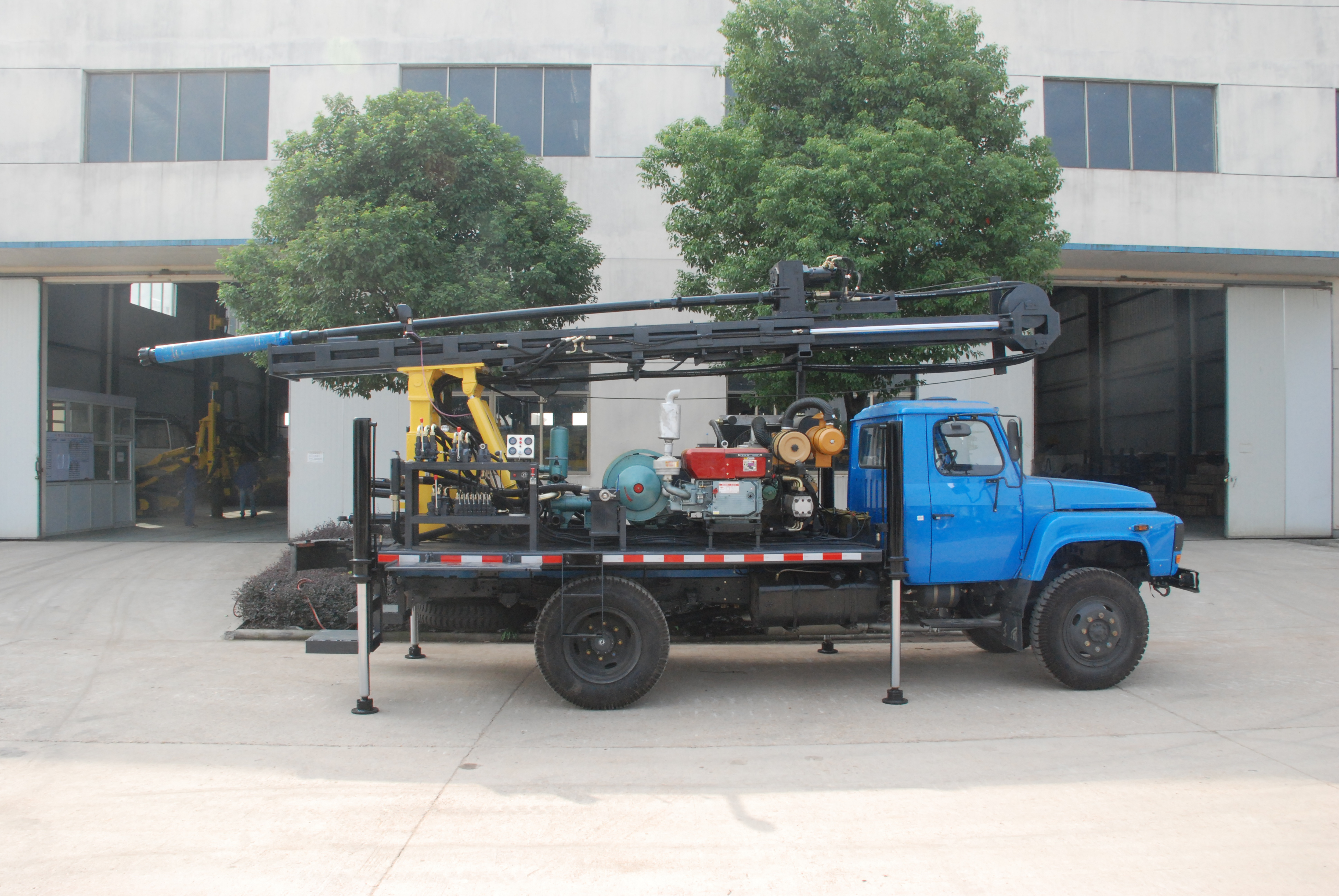 200m Depth TW20 Portable water well drilling machine /Used Truck Mounted Deep Water Drilling Rig Machine for Sale