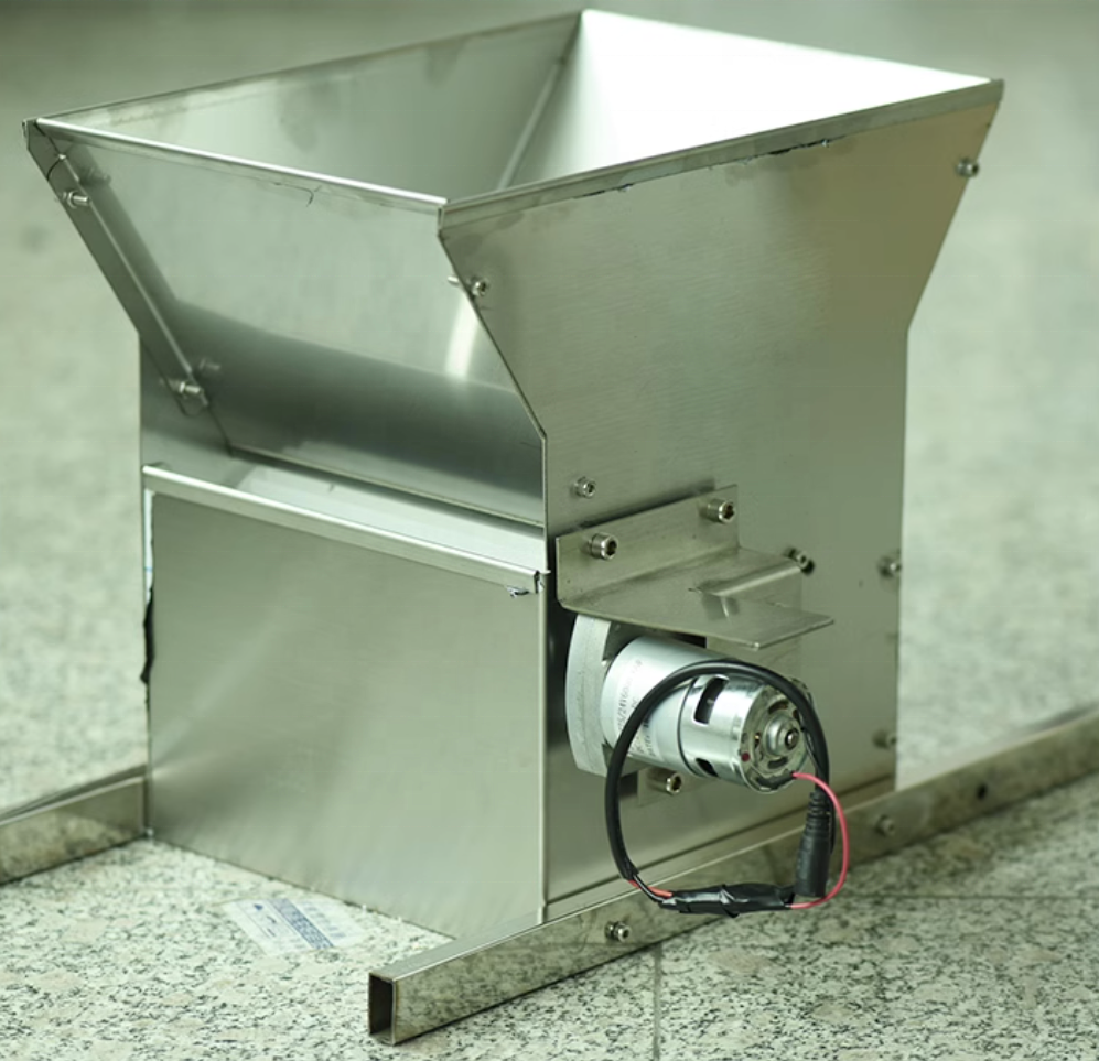 304 stainless steel electric grape crusher small household crusher mulberry blueberry strawberry brewing equipment