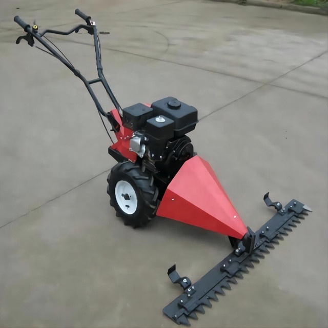 Petrol power grass cutting machine