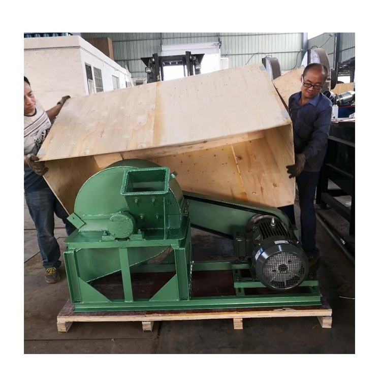 Diesel engine Tree log wood crusher pulverizer / wood crushing grinding machine for sawdust