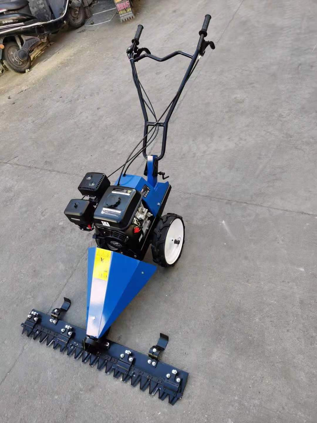 Petrol gasoline grass cutting machine hand lawn mower scythe mower for field farm