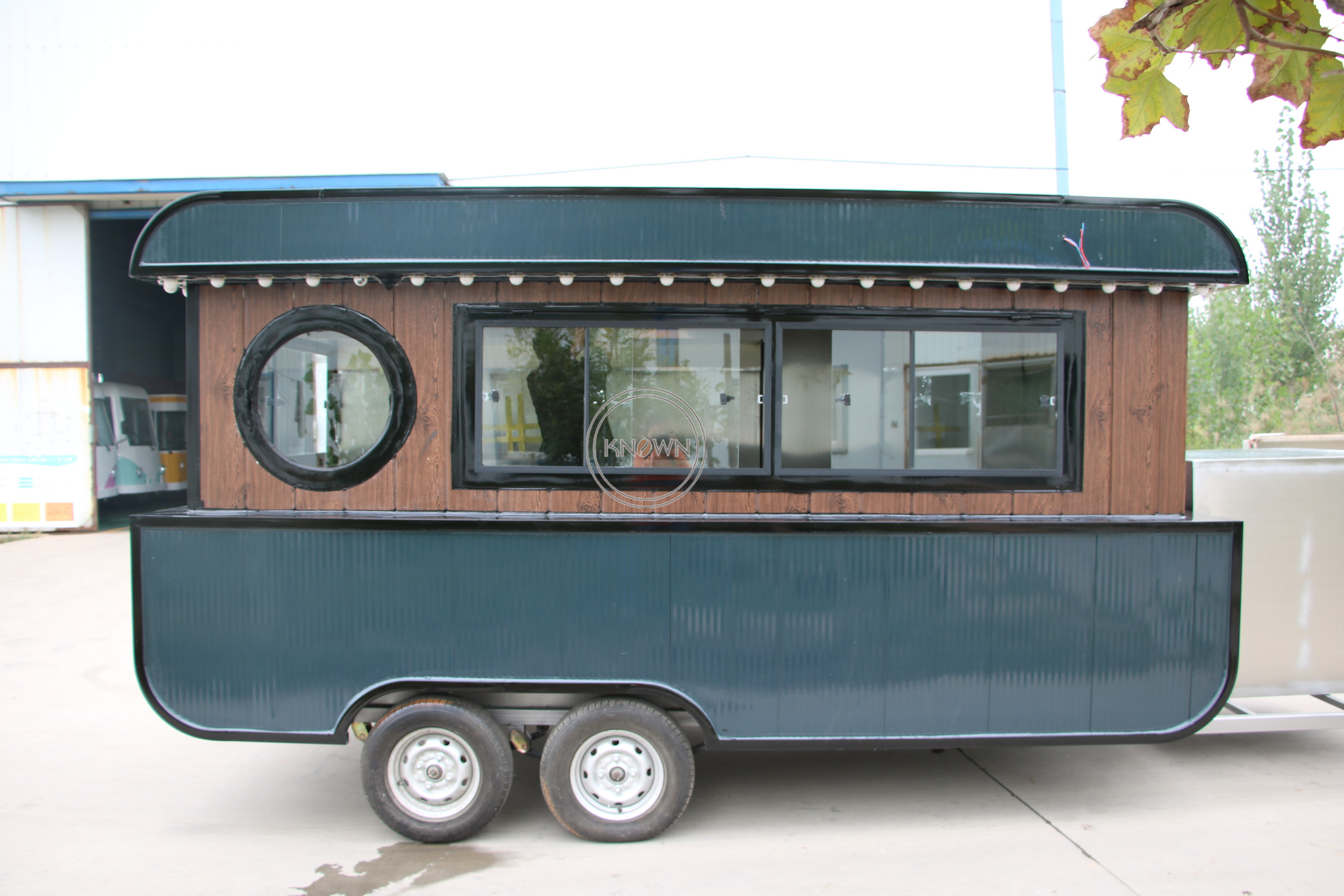 OEM Mobile Food Van Cart Caravan Customized Unique Catering Trailer Truck for Sale Hamburger