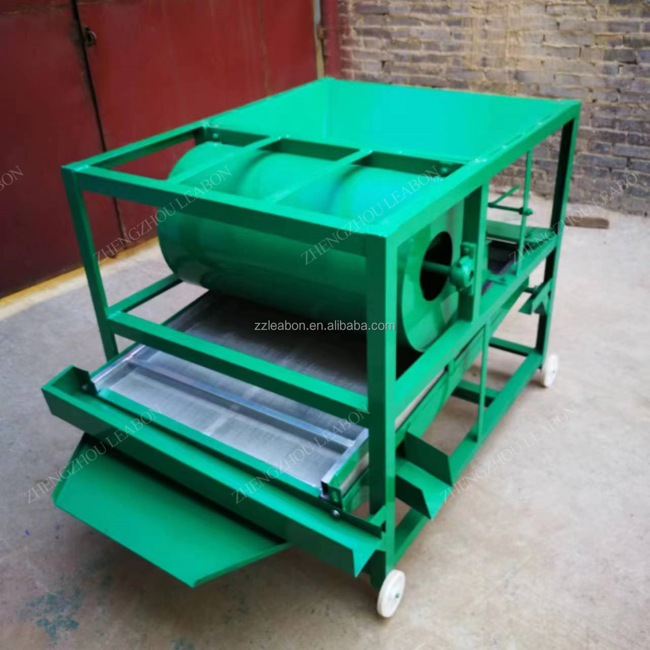 2T/H Corn Wheat Soybean Cleaner Removes Impurities Grain Vibrating Screener Pre-Cleaning Machine