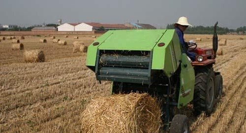 Agricultural machinery Straw Baler Factory Manufacturer Wheat Straw Baling Machine