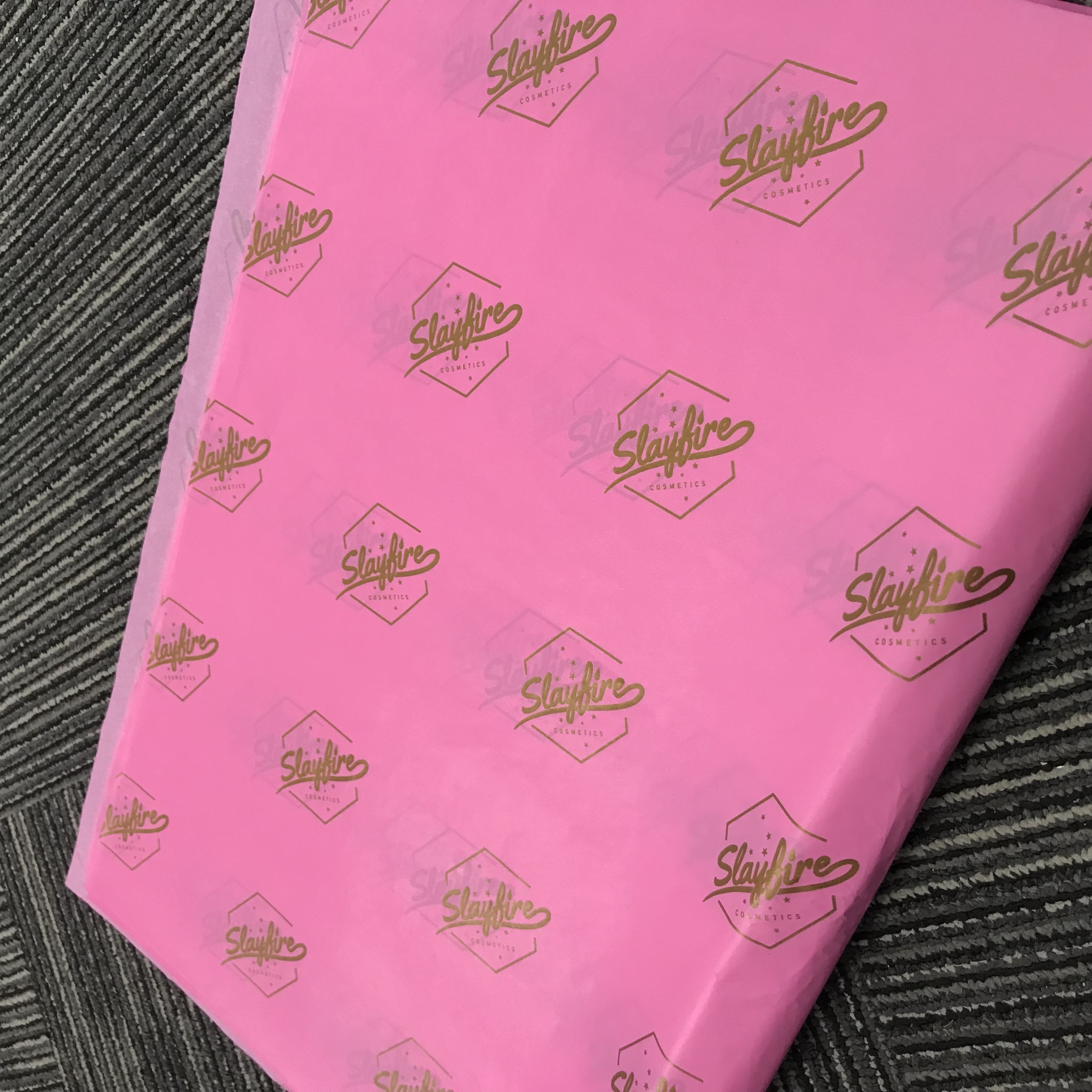 Luxury Golden Custom logo garment gift tissue paper sheets Pink wrapping tissue paper For Clothing